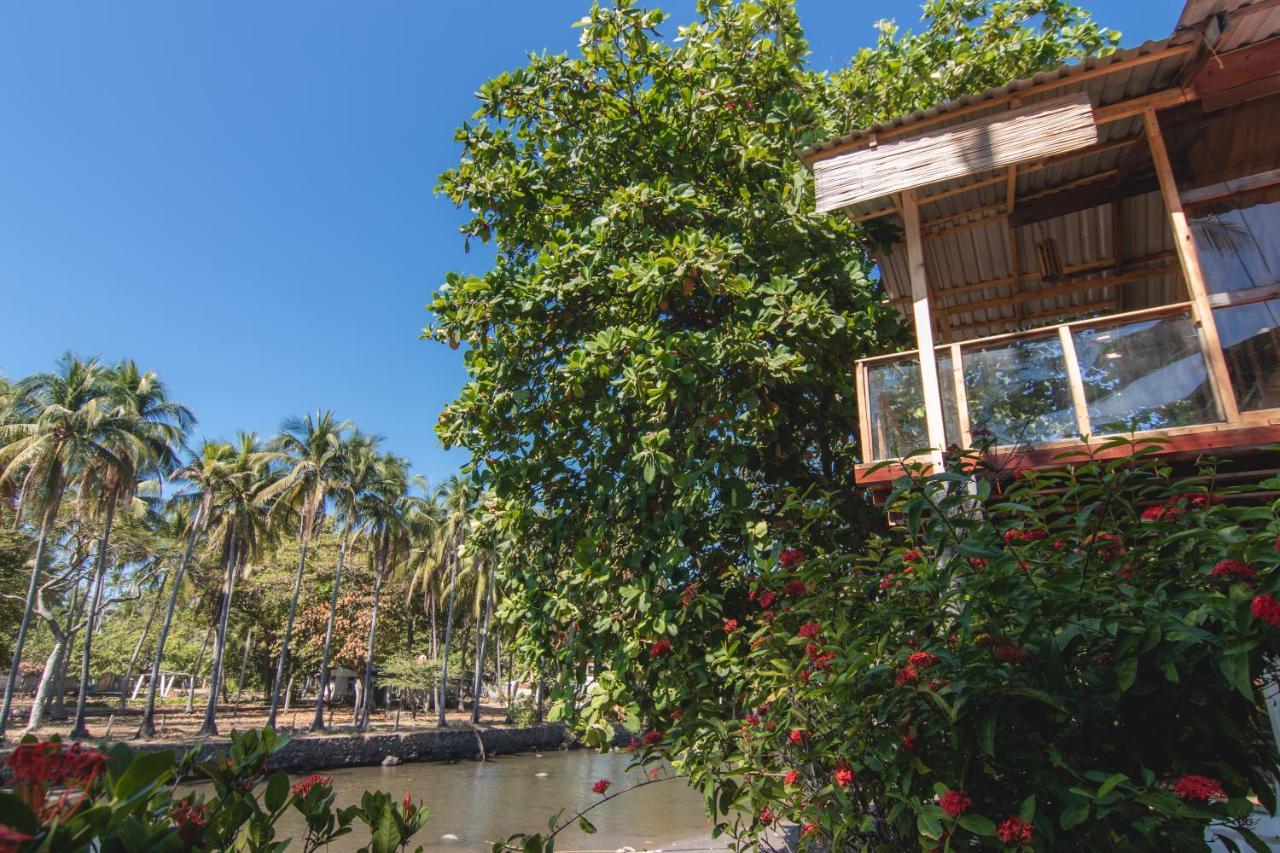 Esencia Nativa Hotel El Zonte Bagian luar foto